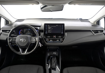 Подержанный автомобиль Toyota Corolla Sedan 2020 года (14 фото)