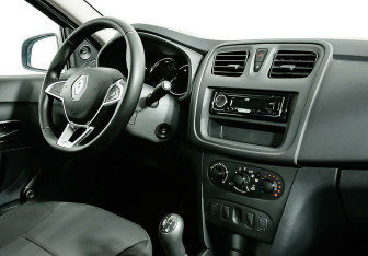 Подержанный автомобиль Renault Logan Sedan 2021 года (10 фото)