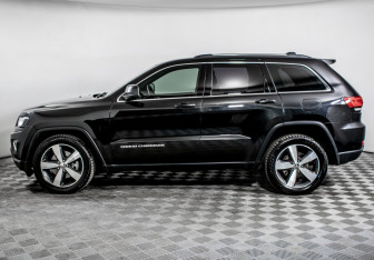 Подержанный автомобиль Jeep Grand Cherokee 2014 года (8 фото)