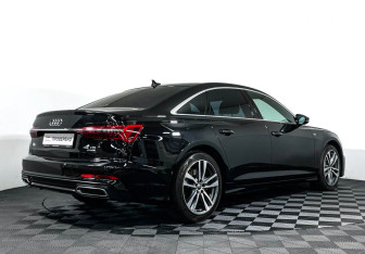 Подержанный автомобиль Audi A6 Sedan 2020 года (5 фото)
