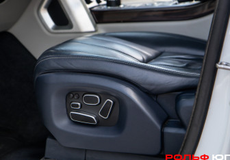 Подержанный автомобиль Land Rover Range Rover 2013 года (19 фото)