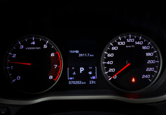 Подержанный автомобиль Mitsubishi Eclipse Cross 2019 года (17 фото)