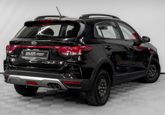 Подержанный автомобиль Kia Rio Hatchback 2021 года (5 фото)