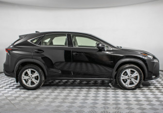 Подержанный автомобиль Lexus NX 2015 года (4 фото)