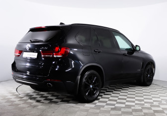 Подержанный автомобиль BMW X5 2016 года (5 фото)