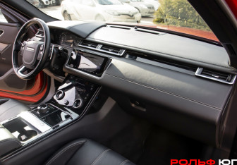 Подержанный автомобиль Land Rover Range Rover Velar 2019 года (7 фото)