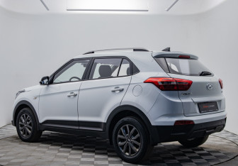 Подержанный автомобиль Hyundai Creta 2020 года (3 фото)