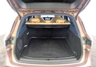 Подержанный автомобиль Voyah Free 2025 года (10 фото)