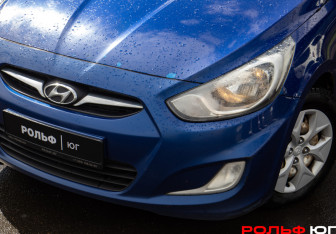 Подержанный автомобиль Hyundai Solaris Sedan 2012 года (18 фото)