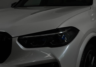 Подержанный автомобиль BMW X5 2021 года (8 фото)