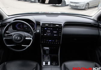 Подержанный автомобиль Hyundai Tucson 2022 года (11 фото)