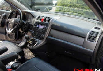 Подержанный автомобиль Honda CR-V 2008 года (7 фото)