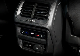 Подержанный автомобиль Volkswagen Tiguan 2018 года (29 фото)