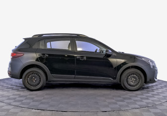 Подержанный автомобиль Kia Rio Hatchback 2021 года (4 фото)