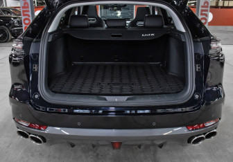 Подержанный автомобиль Changan UNI-K 2023 года (10 фото)