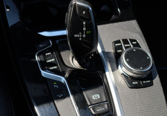 Подержанный автомобиль BMW X3 2019 года (19 фото)