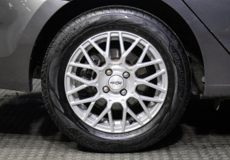 Подержанный автомобиль Hyundai Solaris Sedan 2012 года (20 фото)