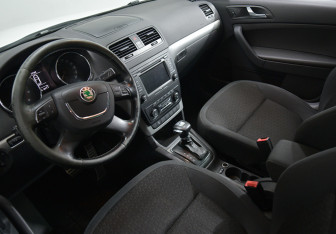 Подержанный автомобиль Skoda Yeti 2011 года (7 фото)