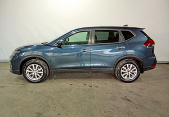 Подержанный автомобиль Nissan X-Trail 2018 года (8 фото)