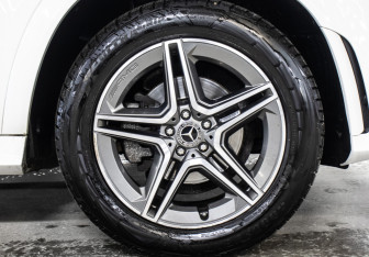 Подержанный автомобиль Mercedes-Benz GLE 2021 года (27 фото)