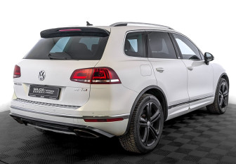 Подержанный автомобиль Volkswagen Touareg 2018 года (5 фото)