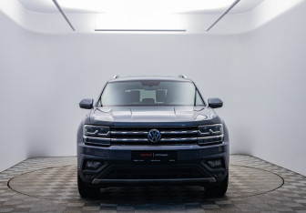 Подержанный автомобиль Volkswagen Teramont 2019 года (2 фото)