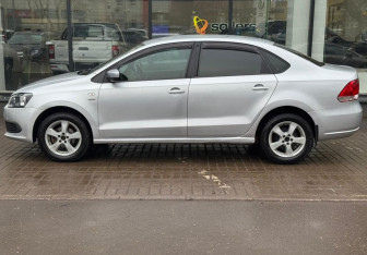 Подержанный автомобиль Volkswagen Polo Sedan 2013 года (5 фото)