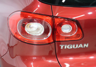 Подержанный автомобиль Volkswagen Tiguan 2011 года (24 фото)