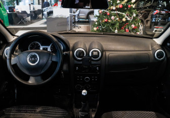 Подержанный автомобиль LADA (ВАЗ) Largus Wagon 2014 года (12 фото)