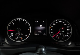 Подержанный автомобиль Volkswagen Tiguan 2014 года (16 фото)