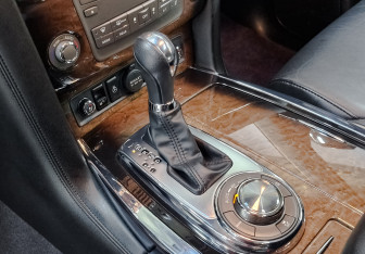 Подержанный автомобиль Infiniti QX80 2014 года (21 фото)