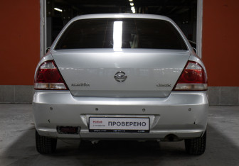 Подержанный автомобиль Nissan Almera Classic 2006 года (6 фото)