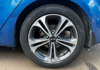 Подержанный автомобиль Kia Cerato Sedan 2014 года (14 фото)
