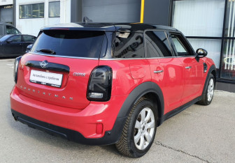 Подержанный автомобиль MINI Countryman 2019 года (5 фото)