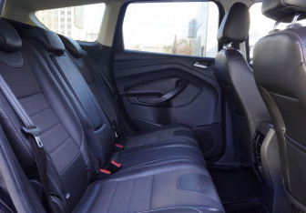 Подержанный автомобиль Ford Kuga 2016 года (12 фото)