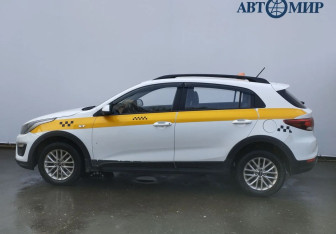 Подержанный автомобиль Kia Rio Hatchback 2019 года (4 фото)