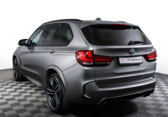 Подержанный автомобиль BMW X5 M 2018 года (7 фото)