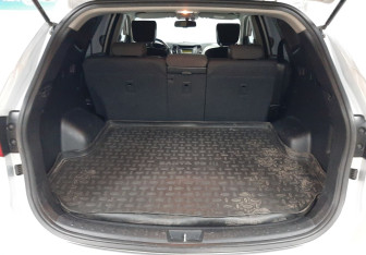 Подержанный автомобиль Hyundai Santa Fe 2013 года (13 фото)