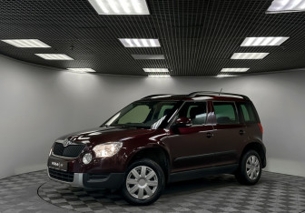 Подержанный автомобиль Skoda Yeti 2012 года (16 фото)