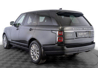 Подержанный автомобиль Land Rover Range Rover 2018 года (7 фото)