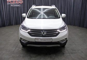 Подержанный автомобиль DongFeng AX7 2018 года (2 фото)