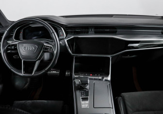 Подержанный автомобиль Audi A6 Sedan 2024 года (12 фото)