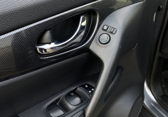 Подержанный автомобиль Nissan X-Trail 2017 года (21 фото)