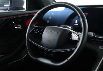 Подержанный автомобиль Exeed RX 2023 года (15 фото)