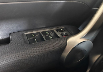 Подержанный автомобиль Honda CR-V 2008 года (16 фото)