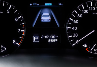 Подержанный автомобиль Nissan Teana 2014 года (11 фото)