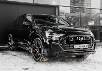 Подержанный автомобиль Audi Q8 2019 года (3 фото)