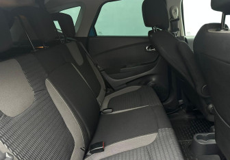 Подержанный автомобиль Renault Kaptur 2016 года (14 фото)