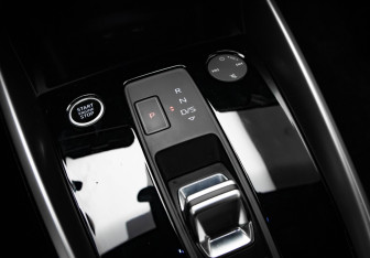 Подержанный автомобиль Audi A3 Hatchback 2021 года (19 фото)