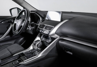 Подержанный автомобиль Mitsubishi Eclipse Cross 2019 года (9 фото)